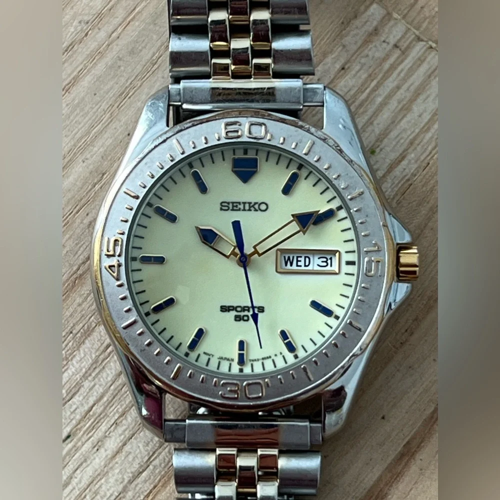 Seiko Sports 50 Rare Vintage Men’s Watch Iridescent Dial Two-Tone Bracelet Date